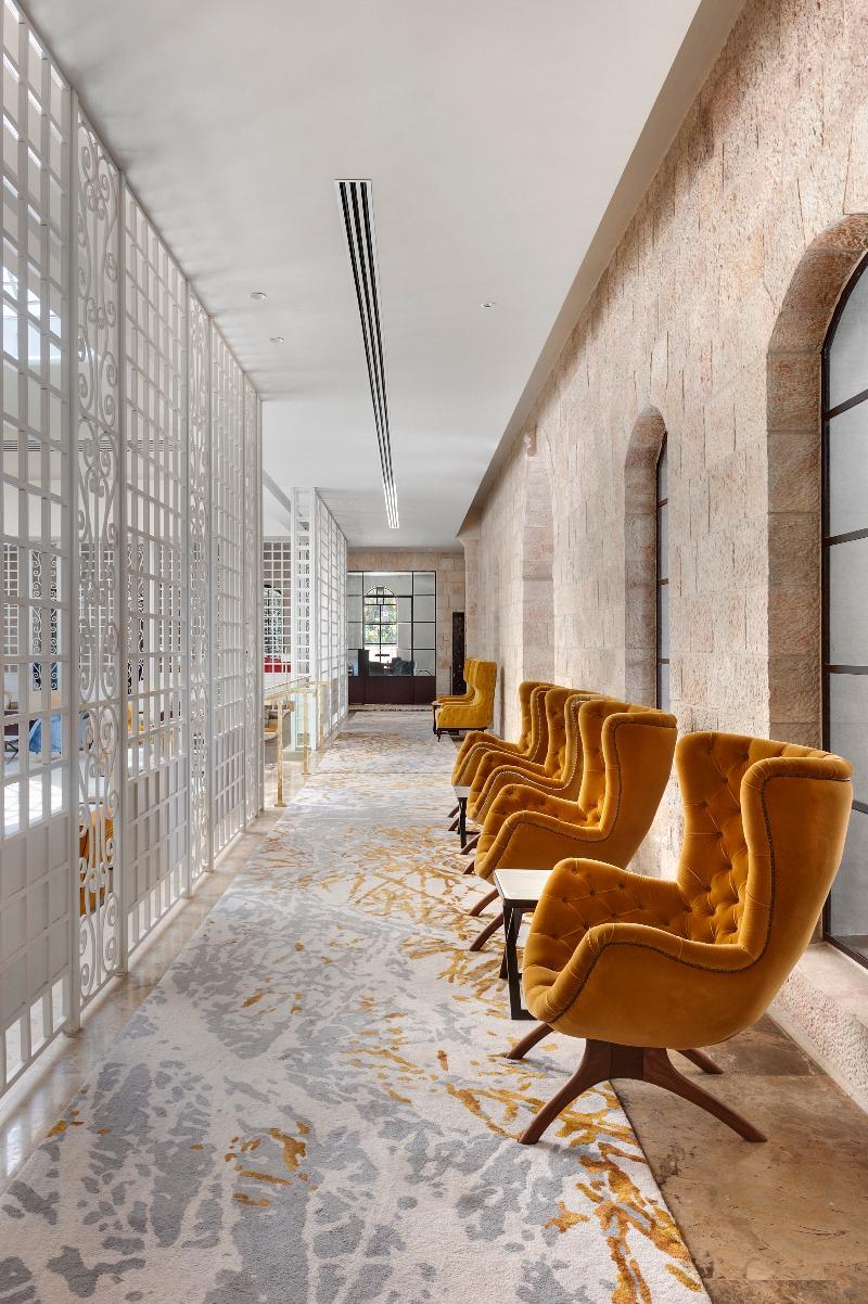 Lady Stern Hotel